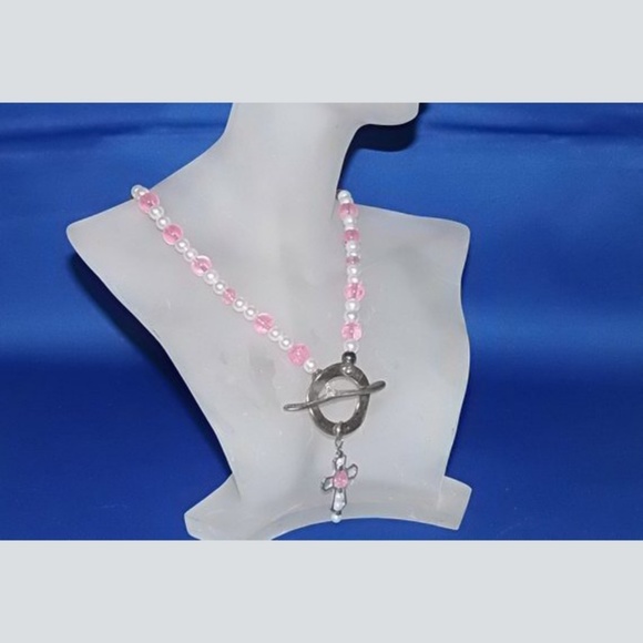 Hand beaded Pink Crystal Lariat Cross Necklace - Picture 3 of 4